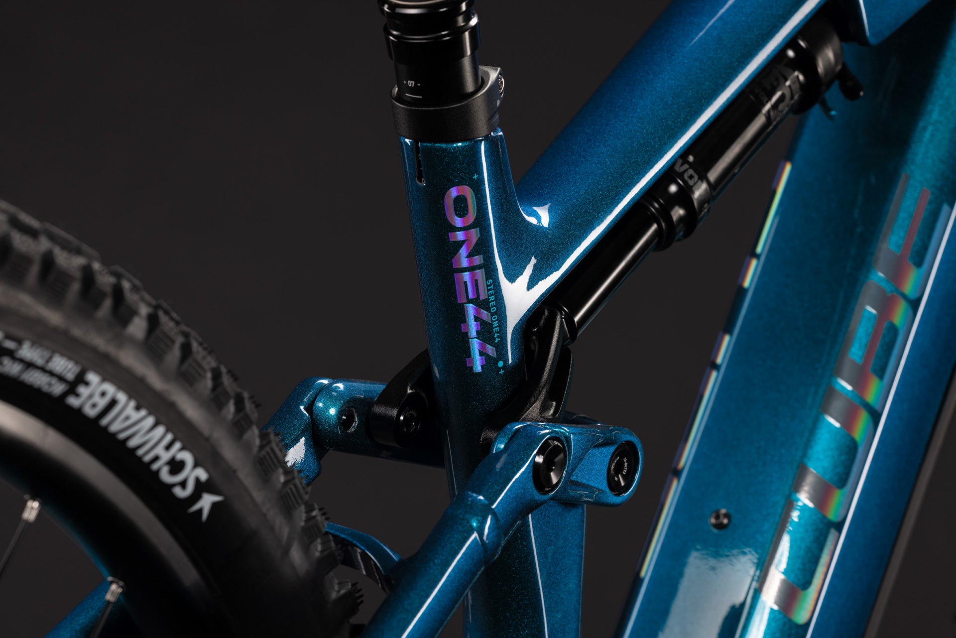 BICICLETA ELECTRICA CUBE STEREO HYBRID ONE44 HPC RACE 2027