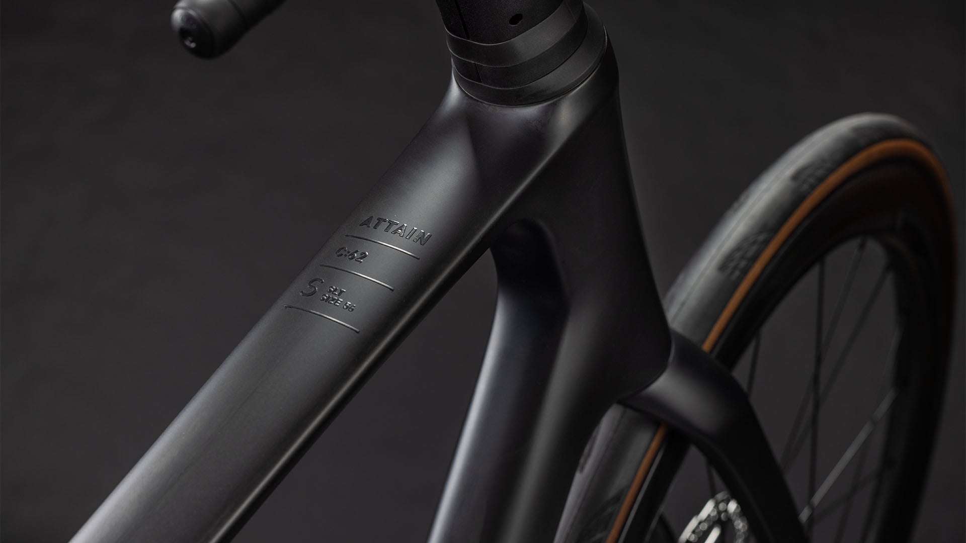BICICLETA CARRETERA CUBE ATTAIN C:62 SLT 2026