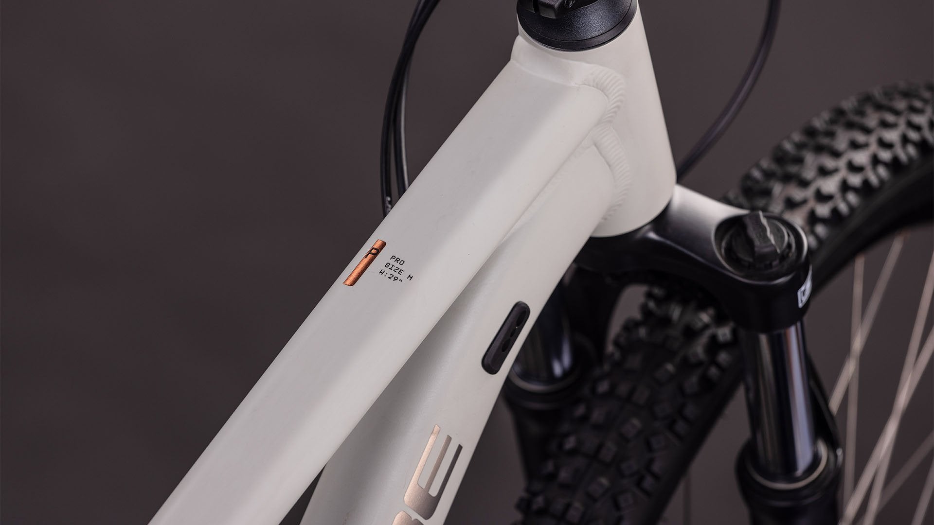 BICICLETA MONTAÑA CUBE AIM PRO
